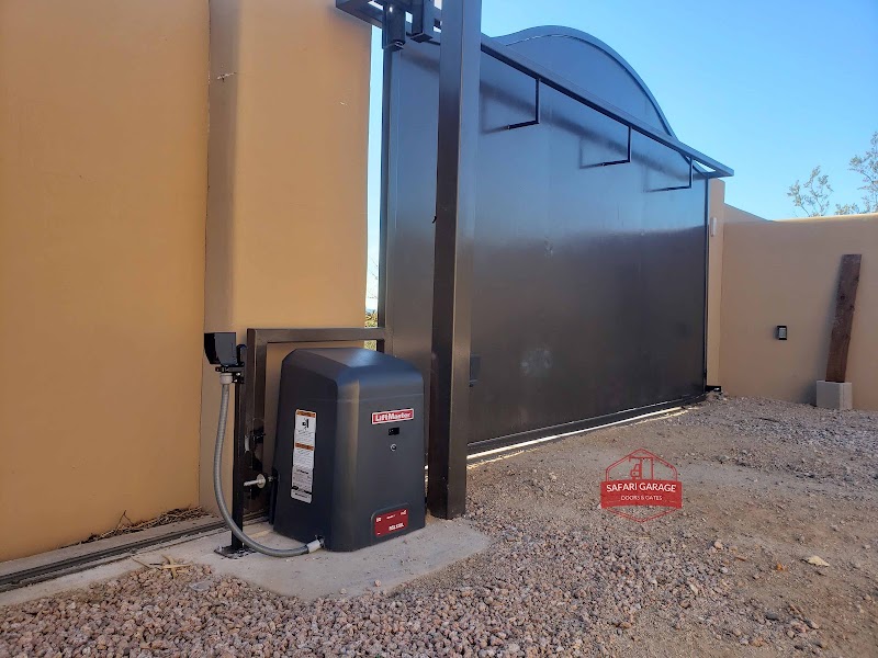 Safari Garage Door & Gate