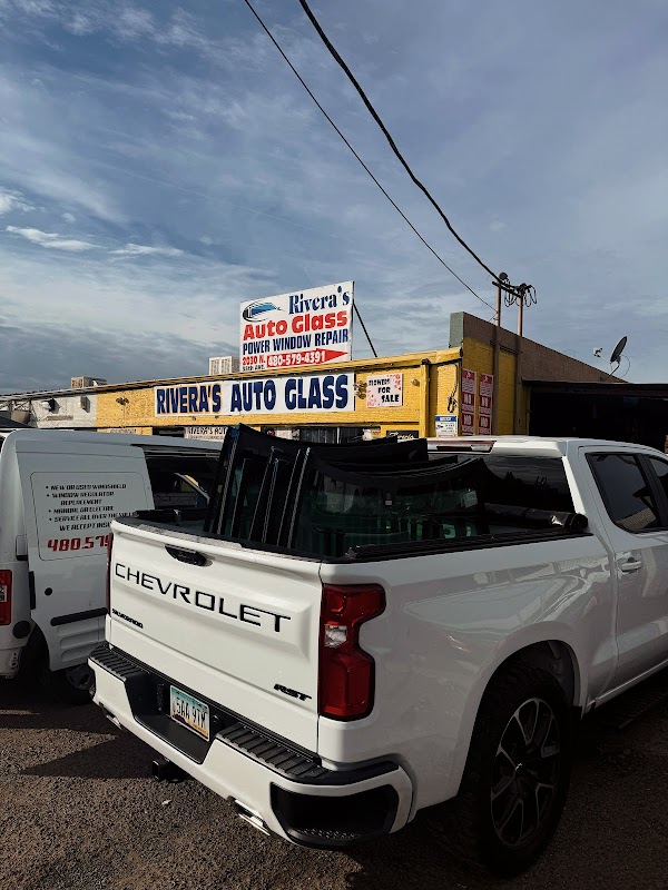 Rivera's auto glass