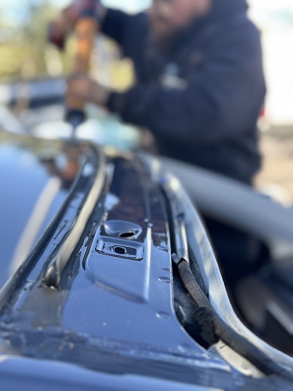 Lucid Auto Glass & RV