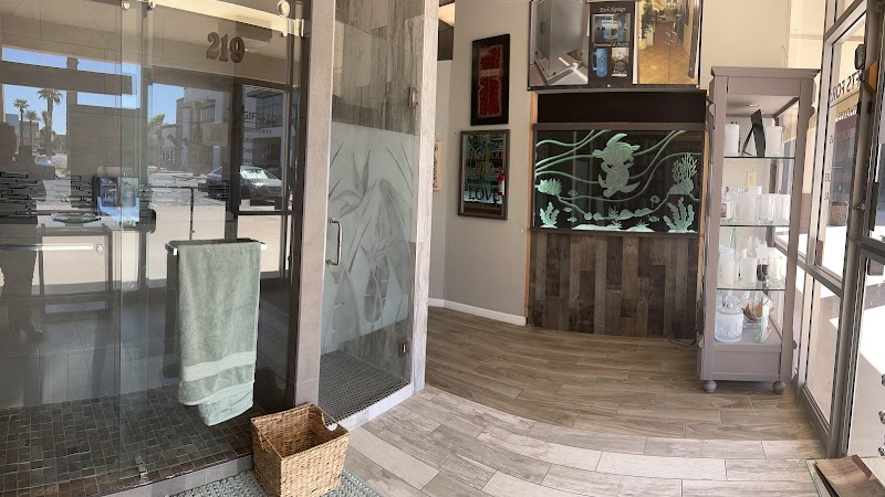 Creative Glass AZ, LLC