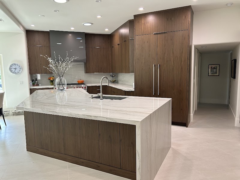 Distinctive Custom Cabinetry