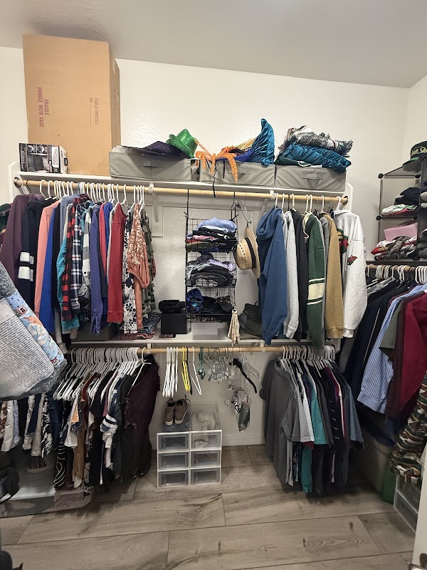 Dream Closets LLC