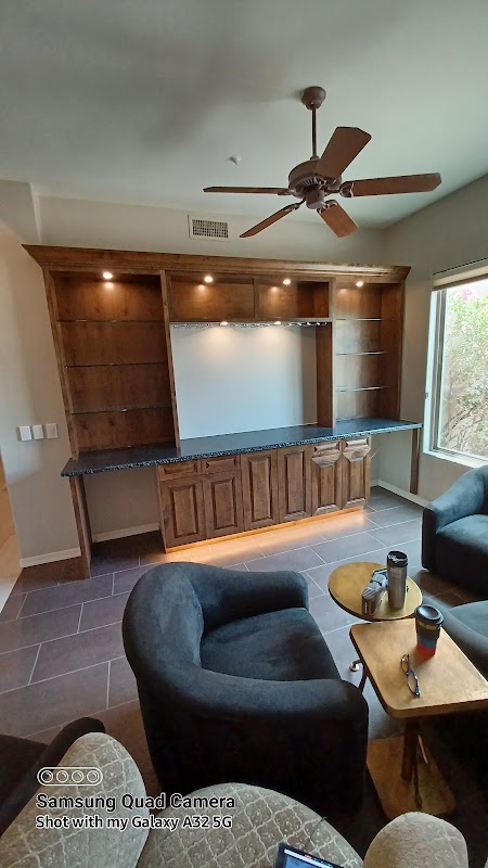 Cabinets EMI LLC