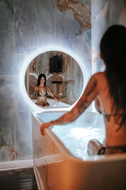 SweatHouz Paradise Valley Contrast Therapy Studio