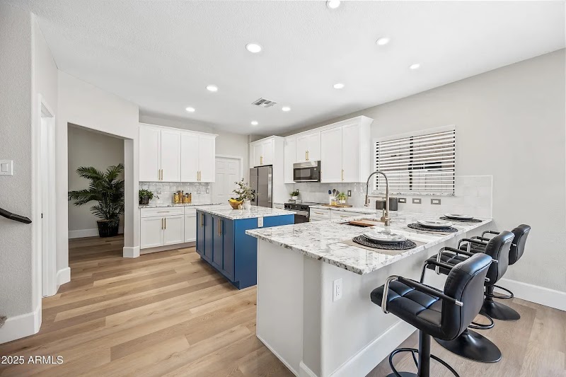 HomeOne Interiors LLC