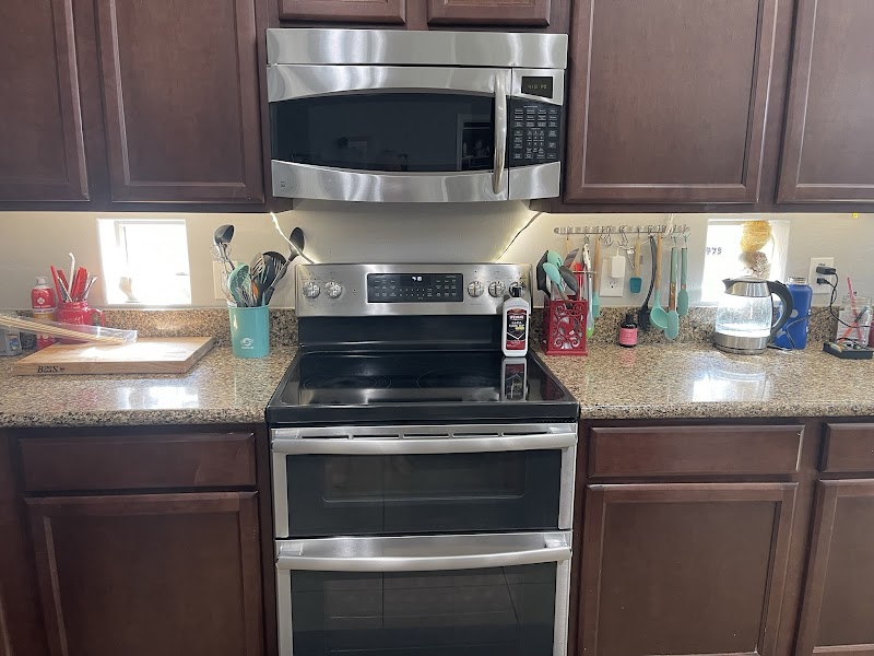 Jose and Gloria Cleaning service