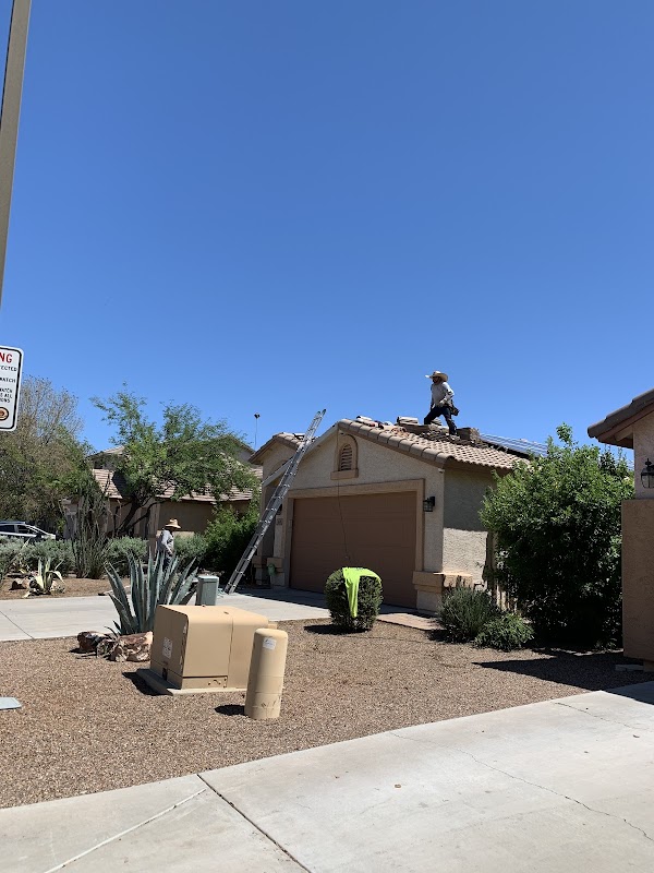 D & M Roofing LLC