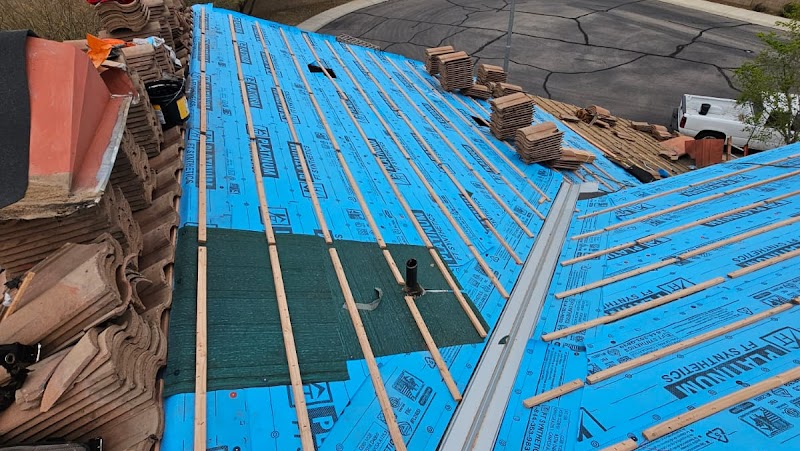 E & S Roofing Lcc