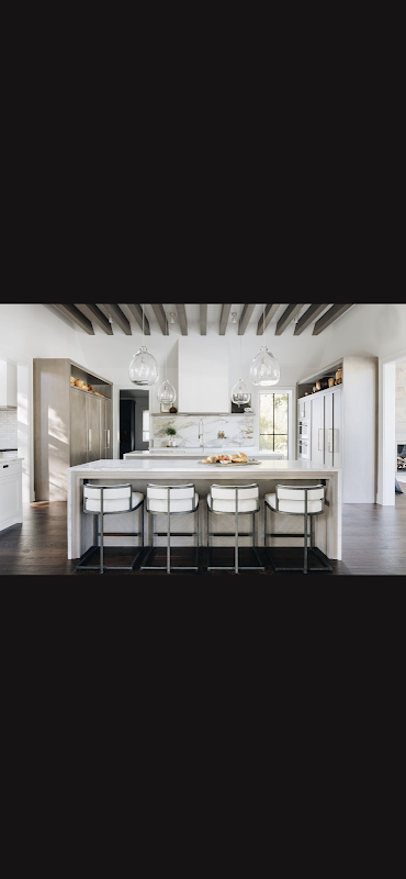 Lux Custom Cabinetry & Construction Group